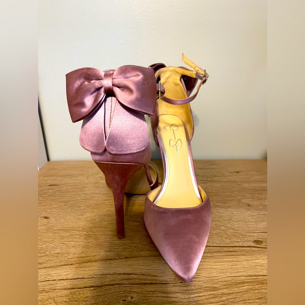 Jessica Simpson heels